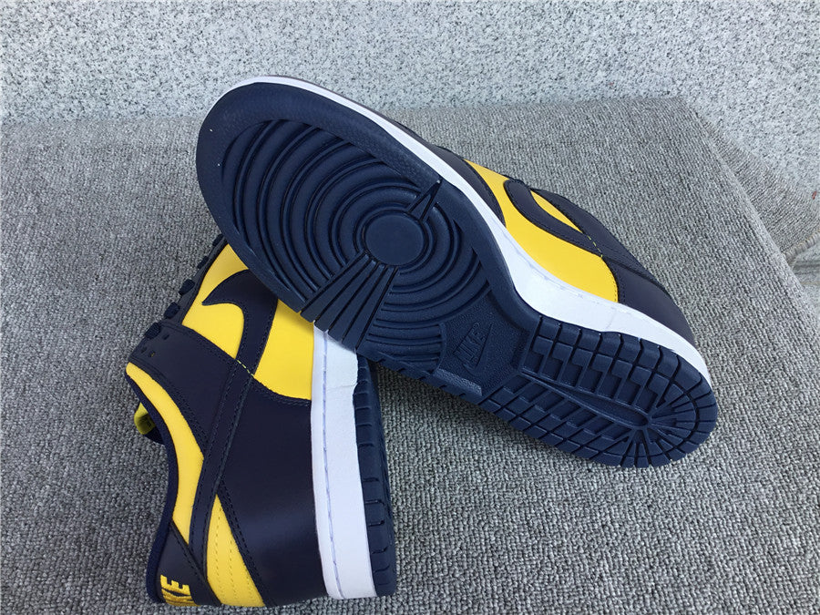 Nike Dunk Low Sneaker "Michigan"