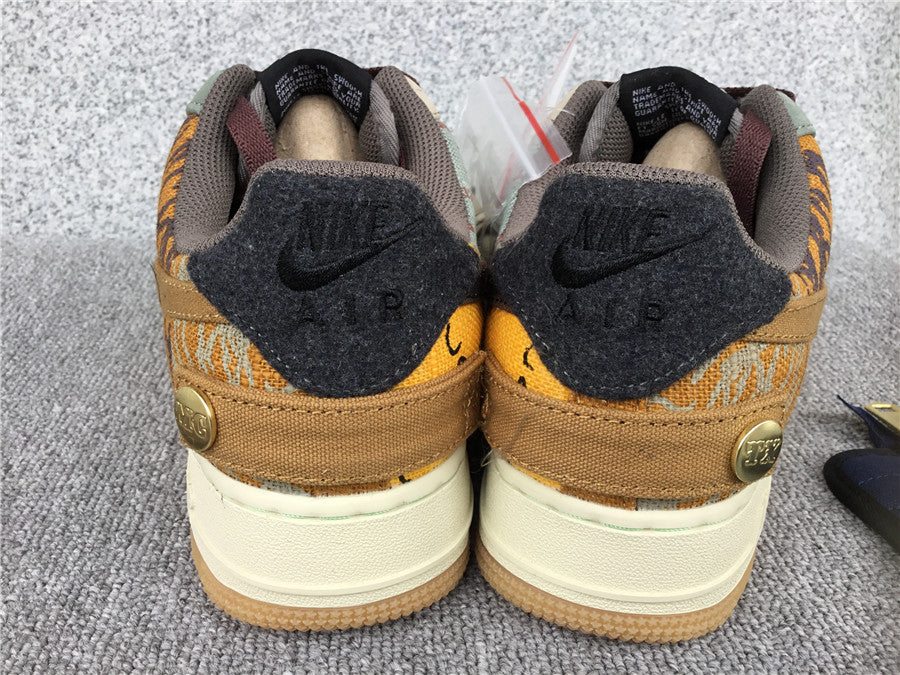 Nike AF1 Sneaker x Travis Scott