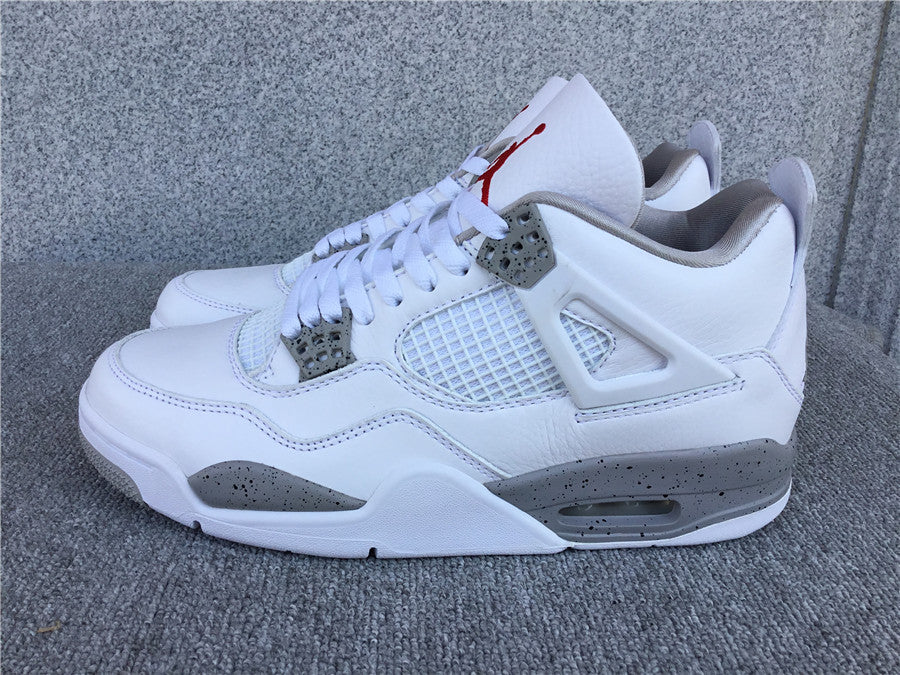 Air Jordan 4 Sneaker “White Oreo”