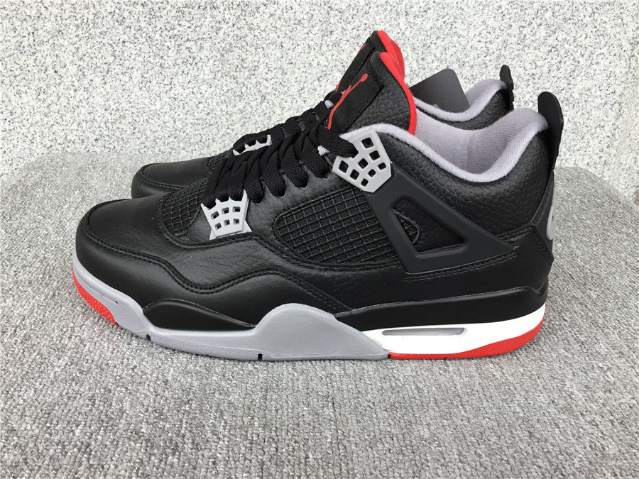 Air Jordan 4 Retro Sneaker "Bred Reimagined"