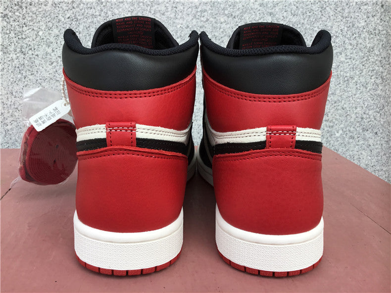 Air Jordan 1 Sneaker "Bred Toe"