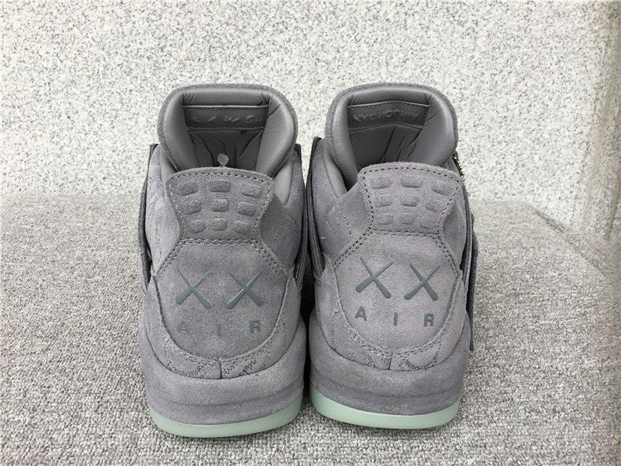 Air Jordan 4 X Kaws