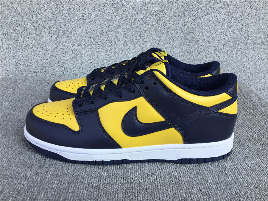 Nike Dunk Low Sneaker "Michigan"